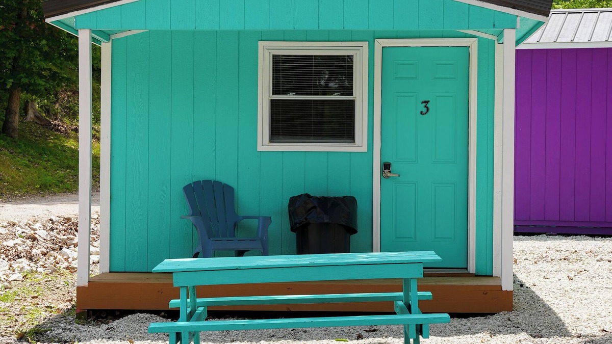 Sunrise Beach Cabin | Franky and Louie's Turquoise Cabin 3
