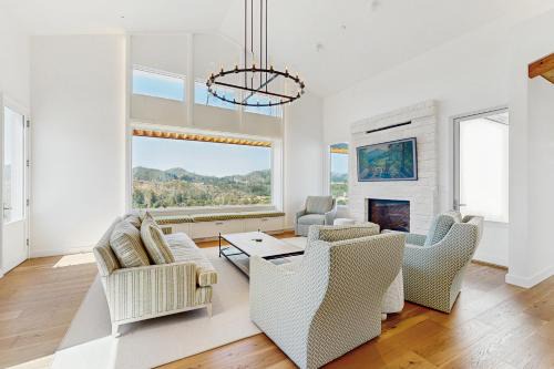 Calistoga House | Franz Valley Escape