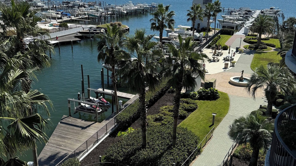 Orange Beach Condo | Free boat slip w/Luxury 2 BR/Water front, on Terry Cove Condo