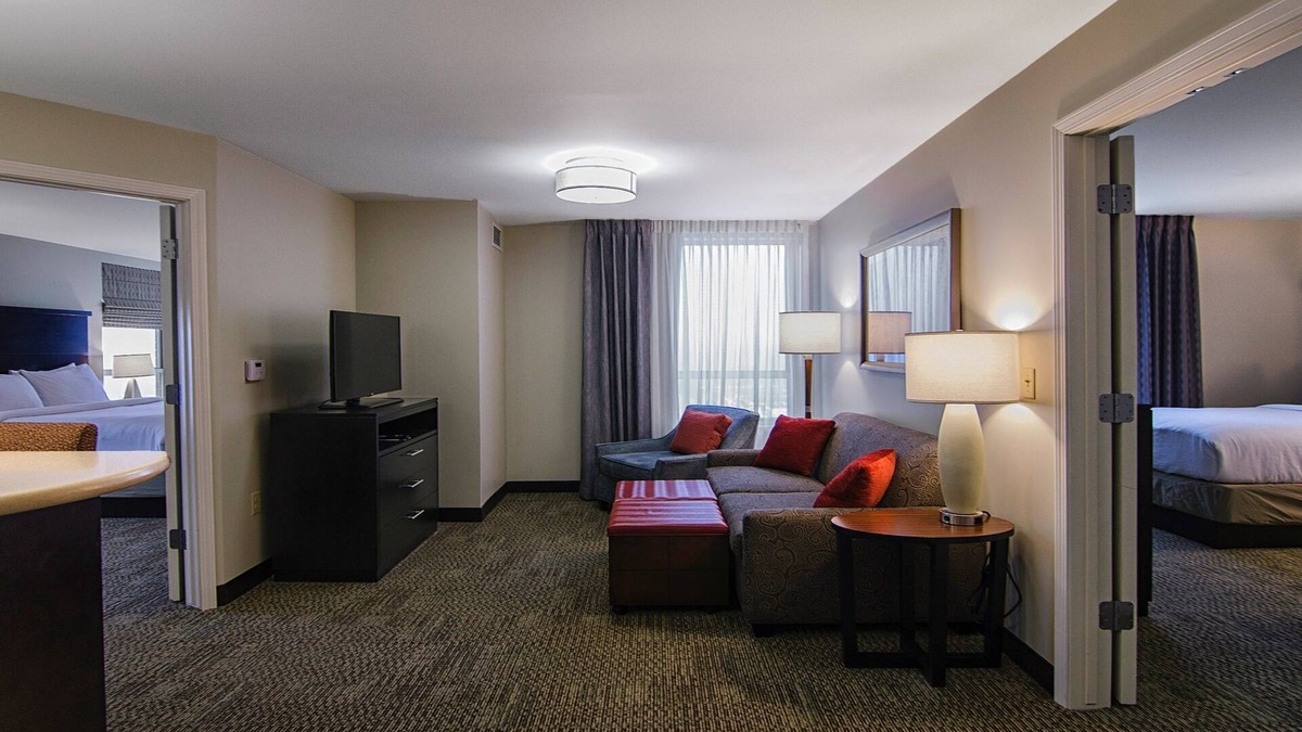 Marquette Condo | Free Breakfast Buffet. Downtown Marquette. Close to Northern Michigan University! Your Next Trip!