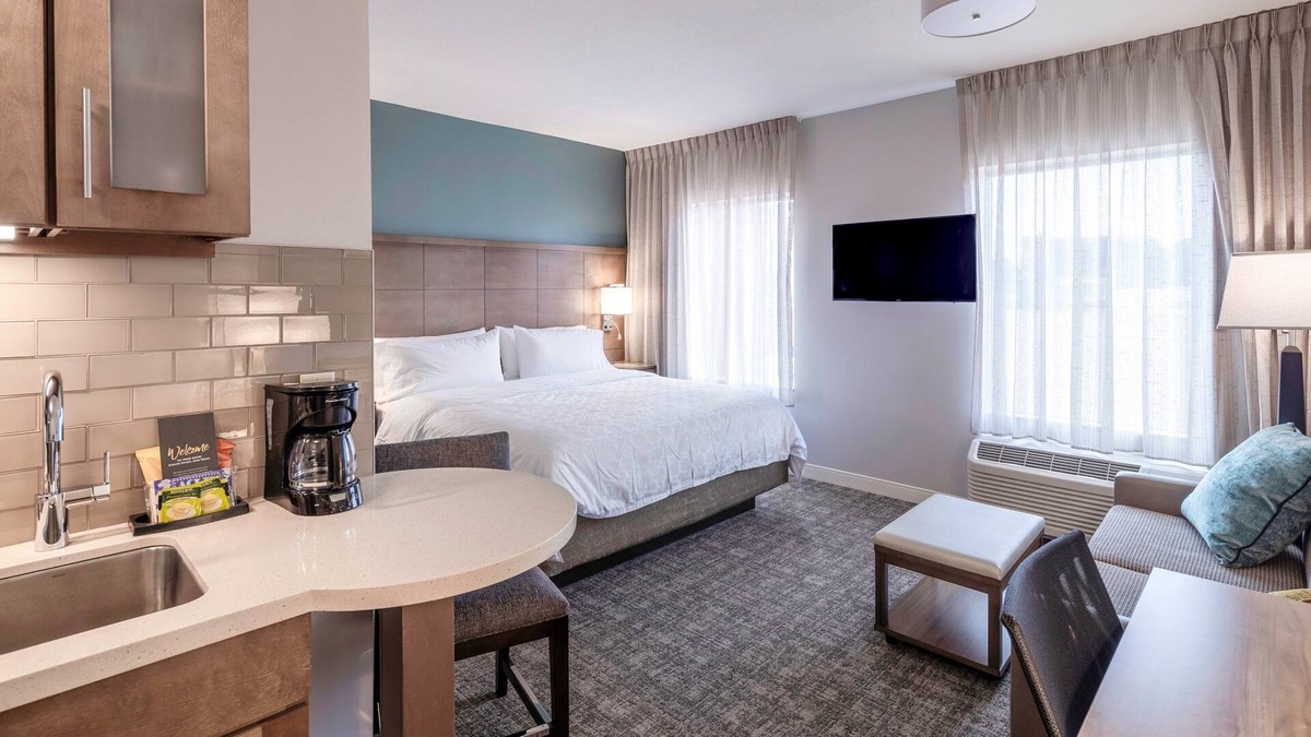 Montgomery Apartment | Free Breakfast. Outdoor Pool. Gym. Close to Maxwell Air Force Base!
