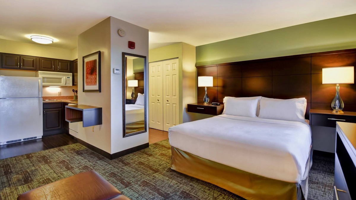 Madison Apartment | Free Breakfast. Pool & Hot Tub. Near UW-Madison!