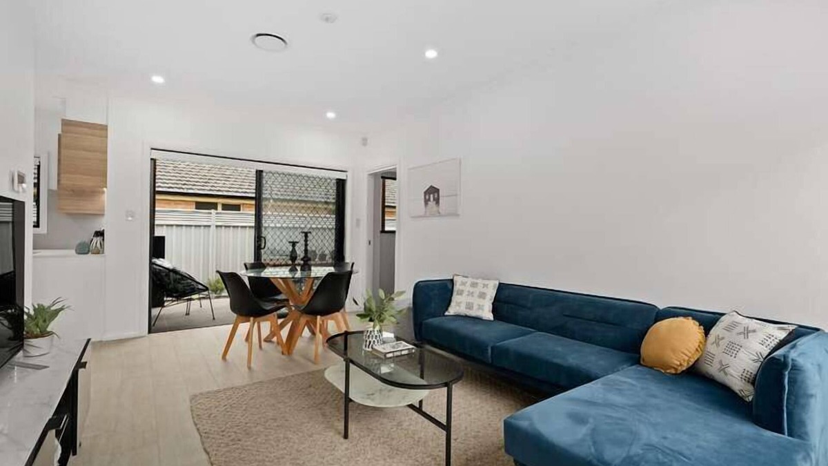 Booker Bay Apartment | Free Night Stay this Winter*>Stroll to cafes/Water