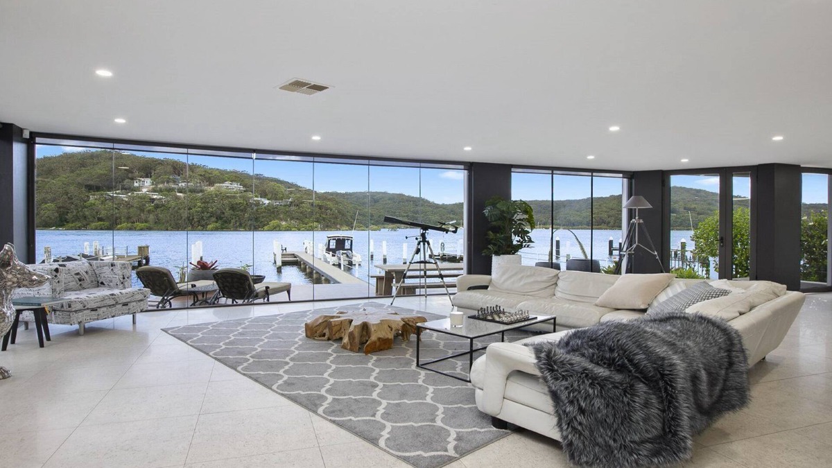 Booker Bay Apartment | Free Night Stay this Winter * Pool/spa/sauna