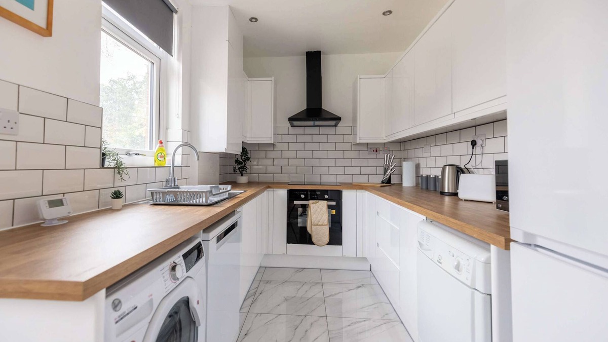 Newcastle-upon-Tyne House | Free Parking - 4 Bedroom House