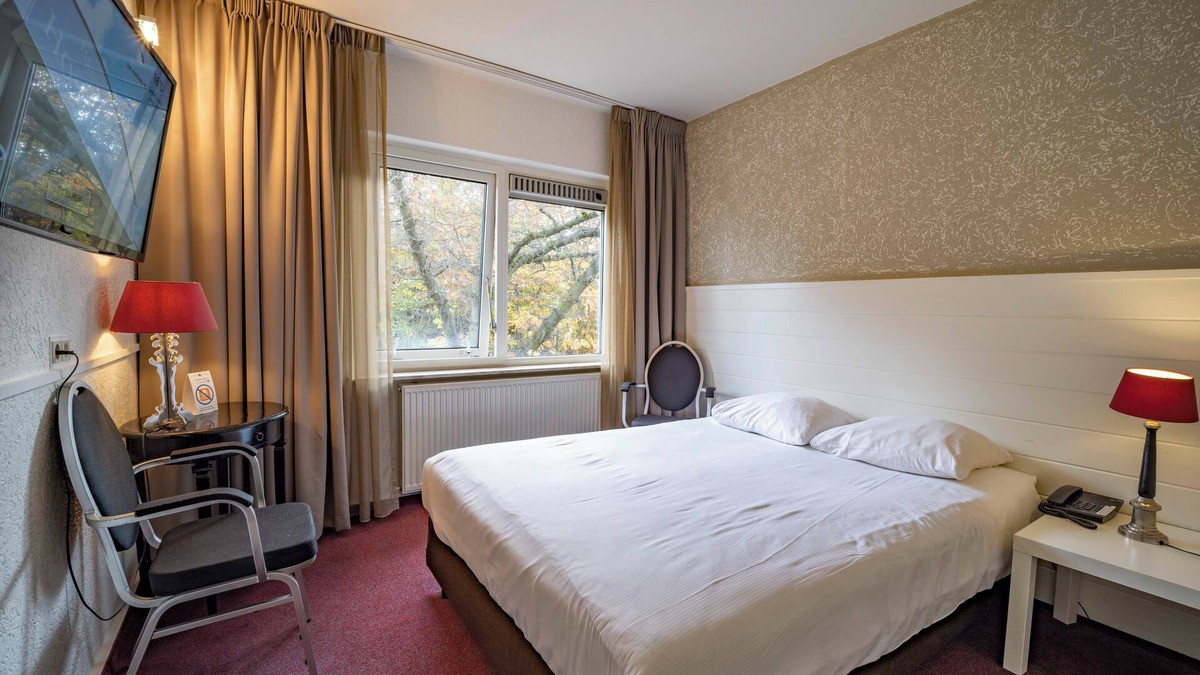 Apeldoorn House | Free Parking and Cycling Adventures Just Minutes from Het Loo Palace