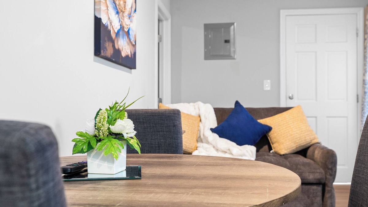 Utica Apartment | Free Parking, Laundry, Wi-Fi, 6 Min WYNN Hosp/Nexus Center, Downtown Utica NY4