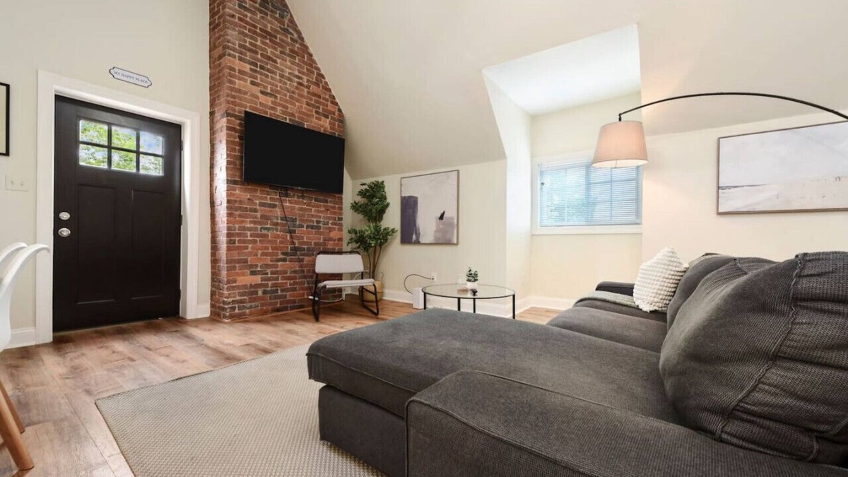 Point Breeze North Apartment | FREE Parking+Netflix Near Hospitals|Shopping|Food