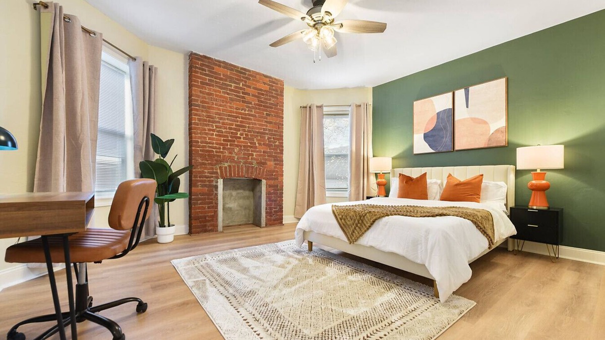Larimer House | Free Parking+Pet Friendly+6BR+5 Min From Bakery Sq