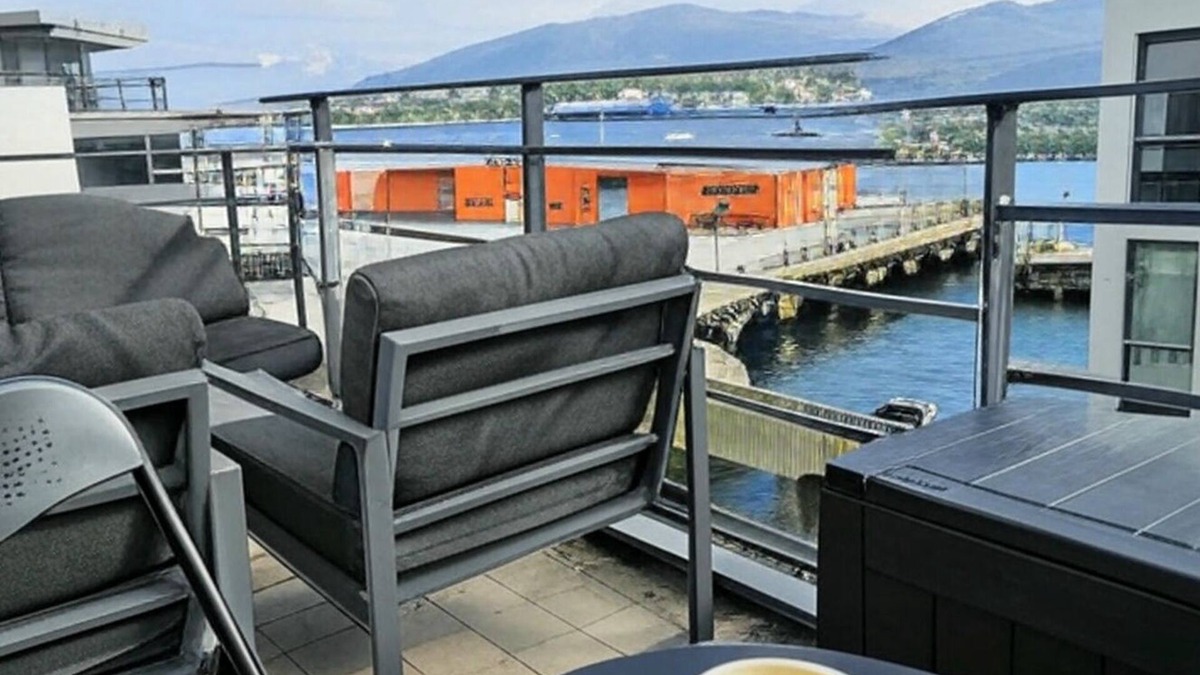 Alesund Apartment | Free Parking Space, Balcony, Prime Location