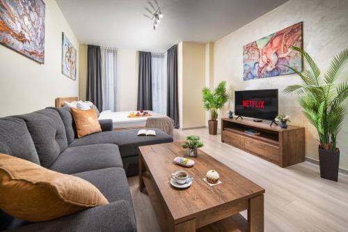 Oborishte Apartment | Free Parkingon Premises & Enjoy