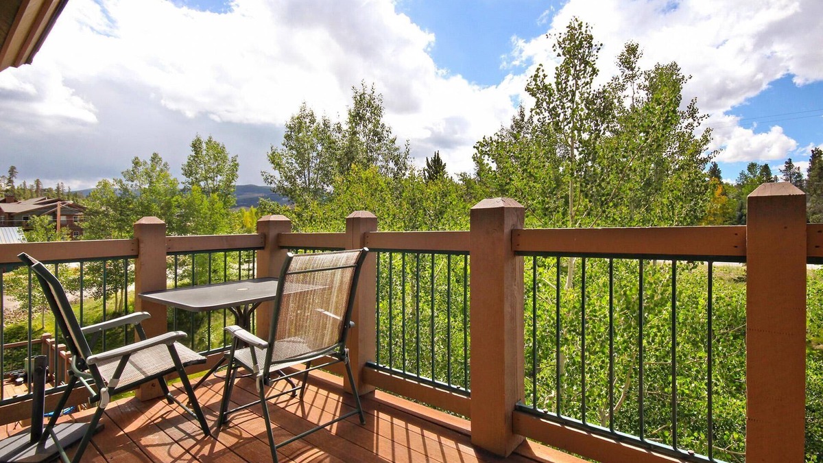 The Highlands Condo | Free SkyCard Act-Fitness Center, Gas Fireplace - Highland Greens Lodge 305