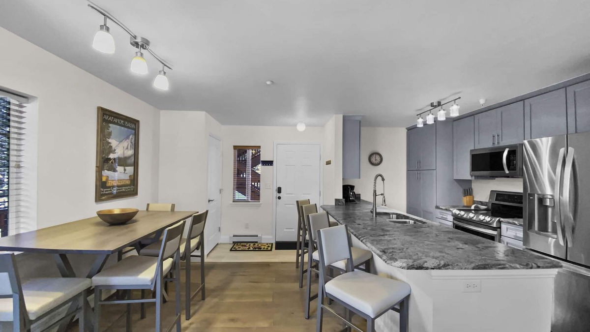 Breckenridge Condo | Free SkyCard Act - Remodeled, Outdoor Hot Tubs - Swans Nest Villa 1601