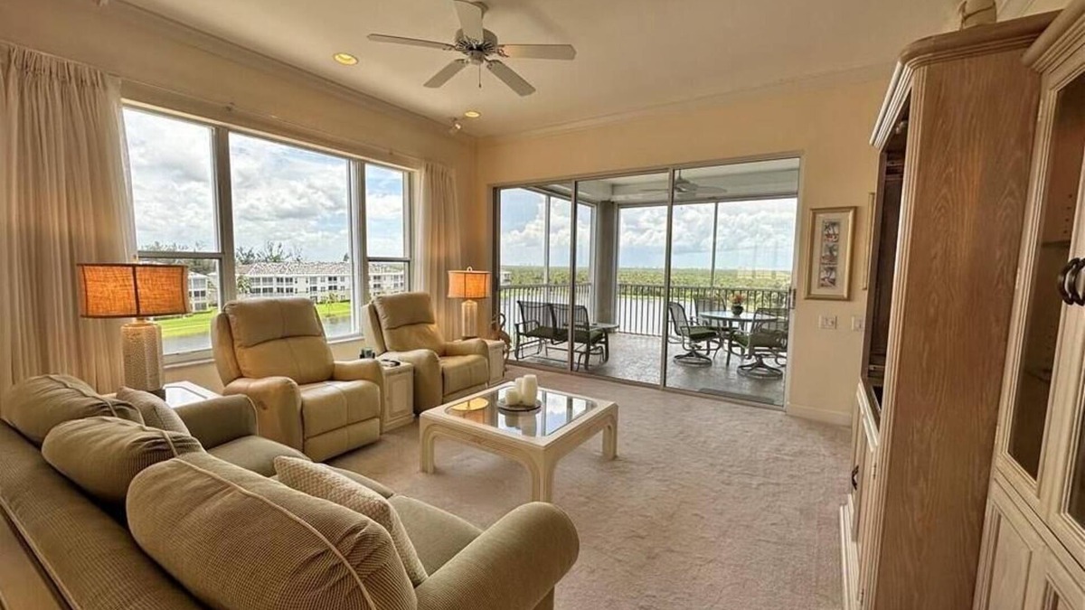 Tropical Cove Condo | Free Spirit at Lexington CC Lake Village
