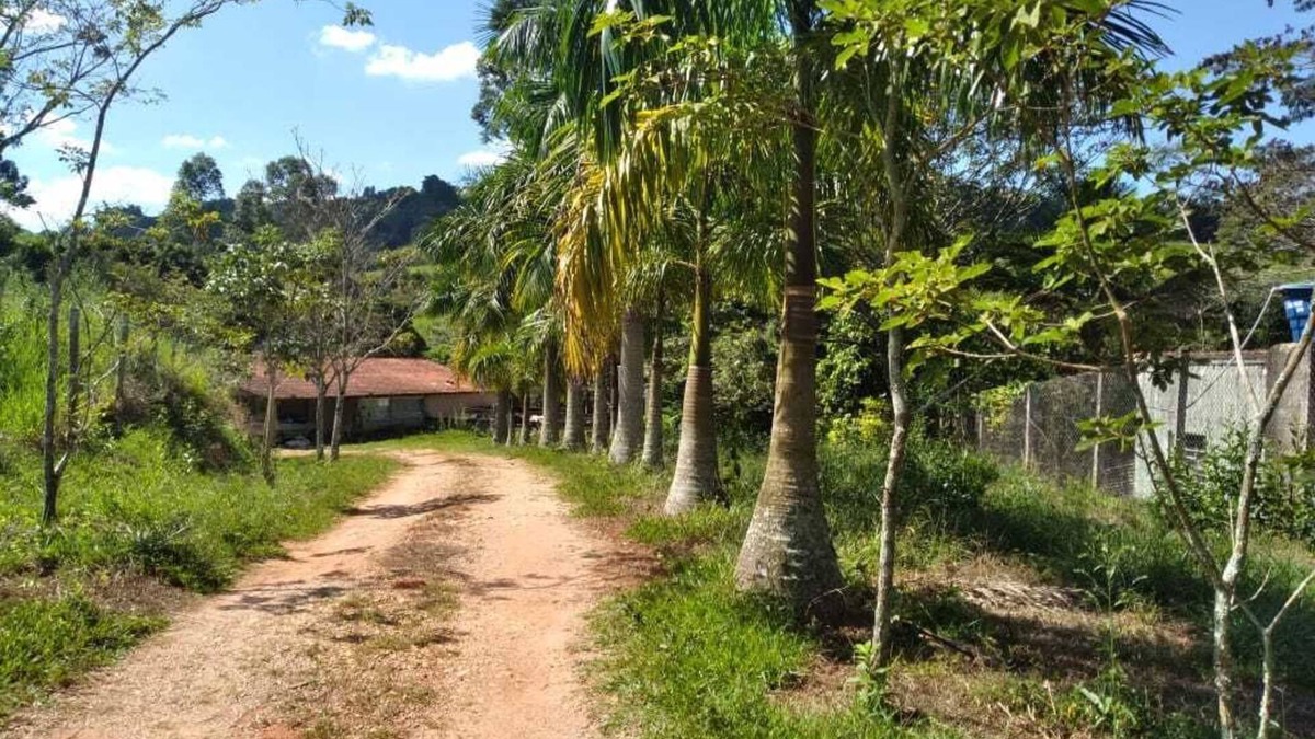 Monte Santo de Minas House | Frei Damião Farm