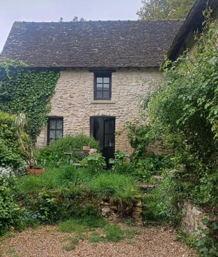 Courcelles-les-Gisors House | French countryside near Paris!
