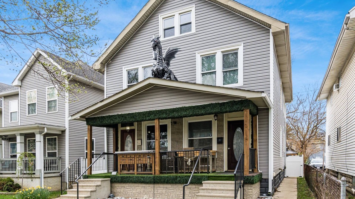 Weinland Park House | French Court Barcade: OSU home in Weinland Park/Short North
