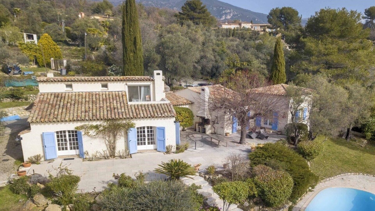 Le Rouret Villa | French Riviera, charming and romantic villa southfacing with a scenery view