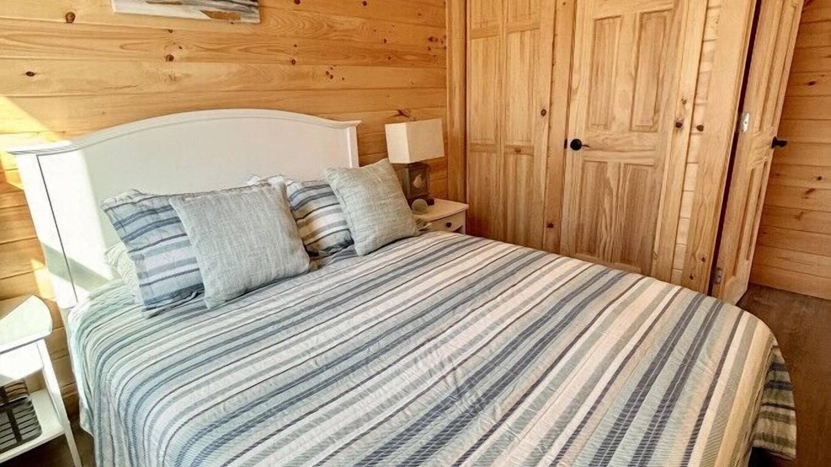 Bar Harbor Cabin | Frenchman Bay Cottage #2 at Explore Acadia Cottages