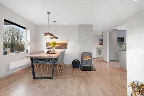 Moss Apartment | Fresh og moderne leilighet med 3 soverom på Jeløy