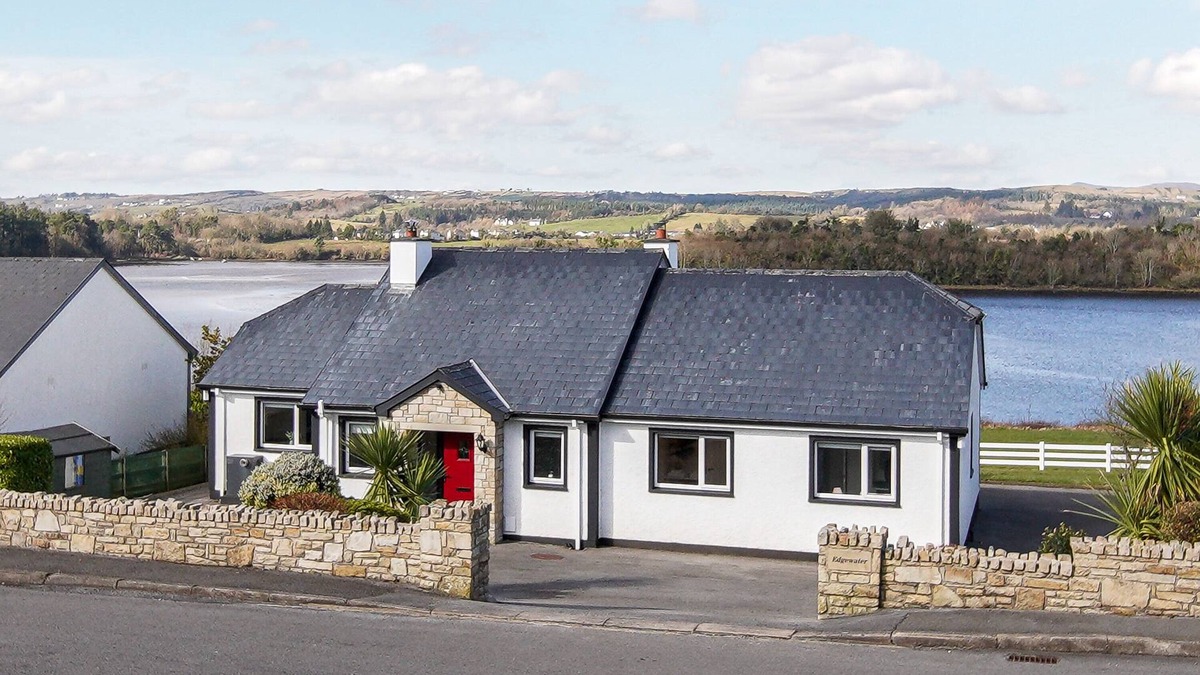 Donegal House | Fresh & Stylish | Ocean View | Donegal Town & Bay