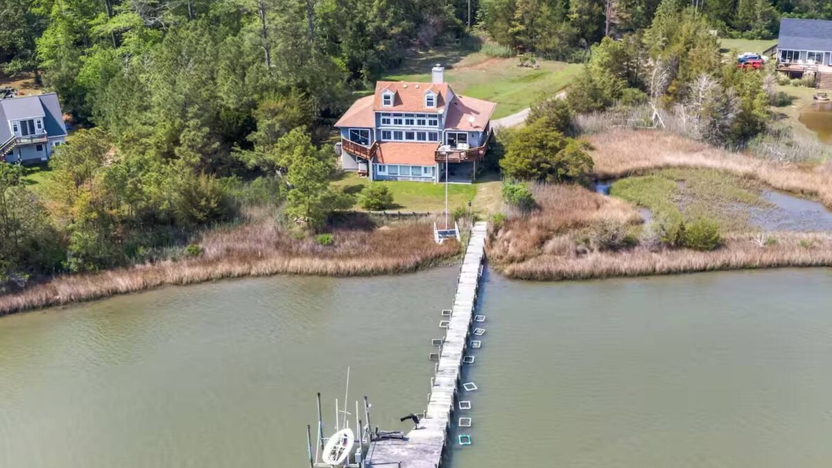 Onemo House | Fresh upgrades, same amazing waterfront view! Private dock, fun & spacious home.