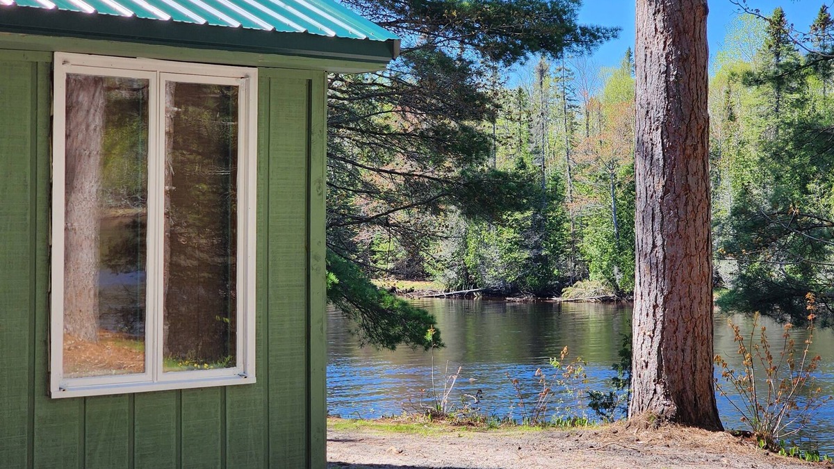 Paradise Cabin | Freshly Remodeled Cabin on The Tahquamenon River