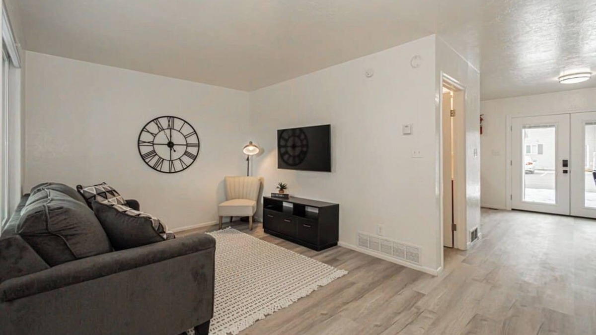 Rexburg House | Freshly renovated condo 85mins to Yellowstone