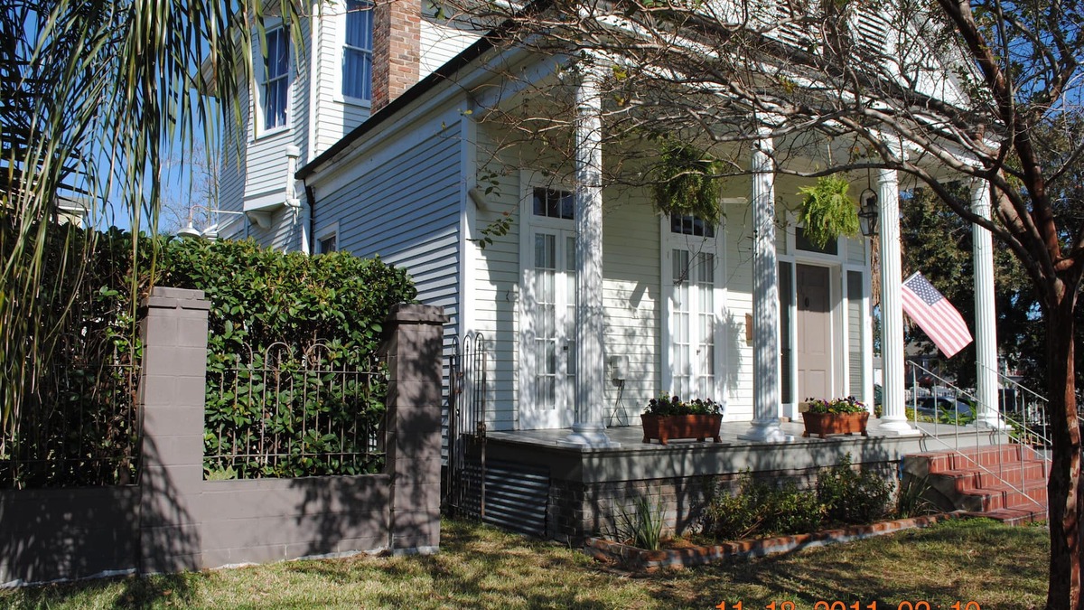Audubon House | Freshly renovated with lots of upgrades! Book now for the Summer season!