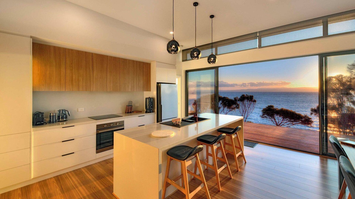 Coles Bay House | Freycinet Coastal Retreat - Freycinet Holiday Houses