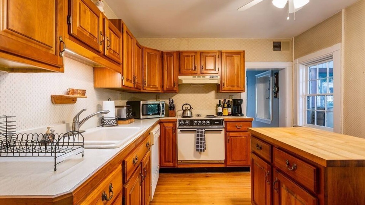 Shepherdstown House | Friar Aug's Haus