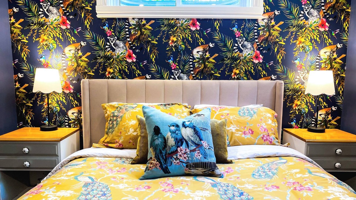 Hudson Apartment | Frida Kahlo-Themed Apartment for Families - Steps to Beach, Vibrant Art & Nature
