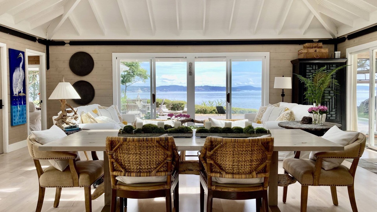 Friday Harbor House | Friday Harbor 2-acre WATERFRONT surrounded by National Park