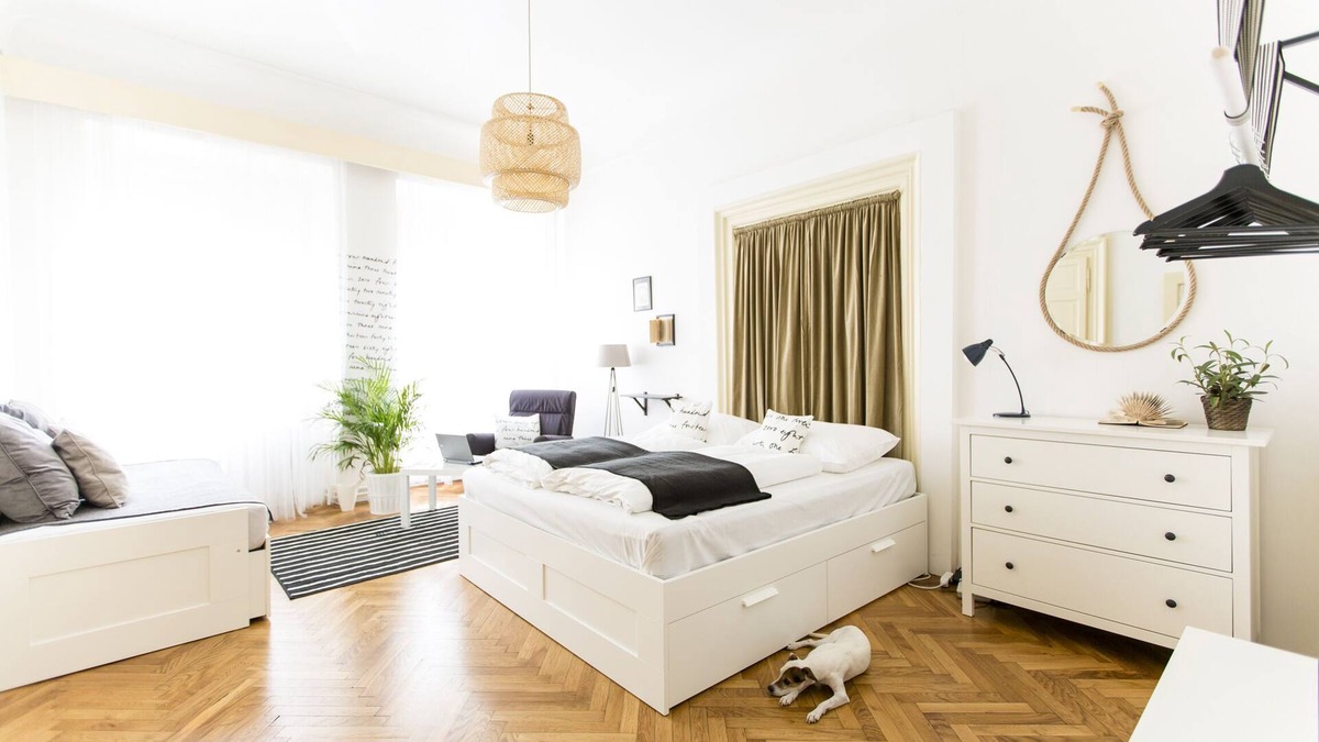 Hradcany Apartment | Friday Songs' spacious 3 room apartment, by Charles bridge and Prague Castle.