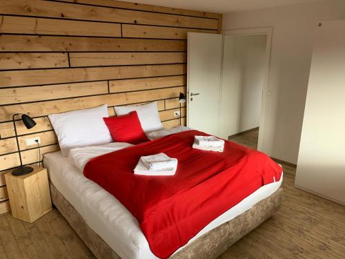 Roetenbach Apartment | Friedenweiler Haus Ellenberg by Kuckucksnester