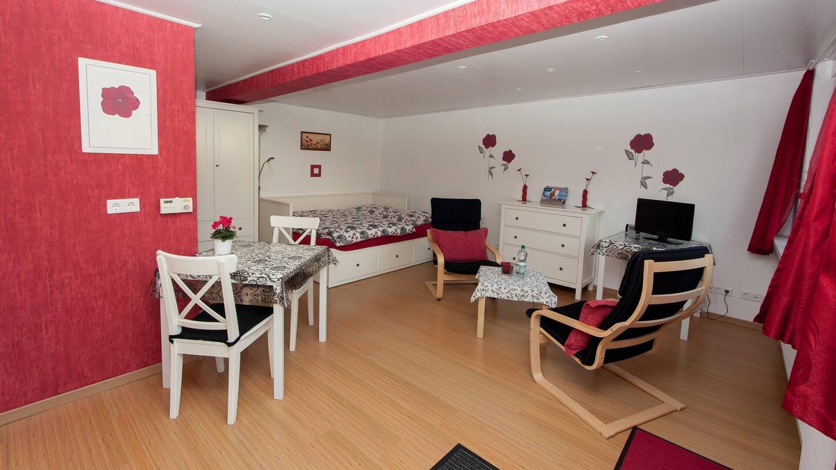 Karthause Apartment | Friendly and bright apartment in a quiet residential area