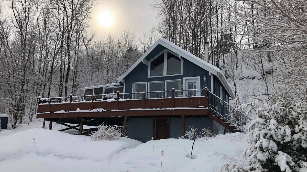 Sainte-Croix Ski Chalet | Friendly cottage, view and access to the river