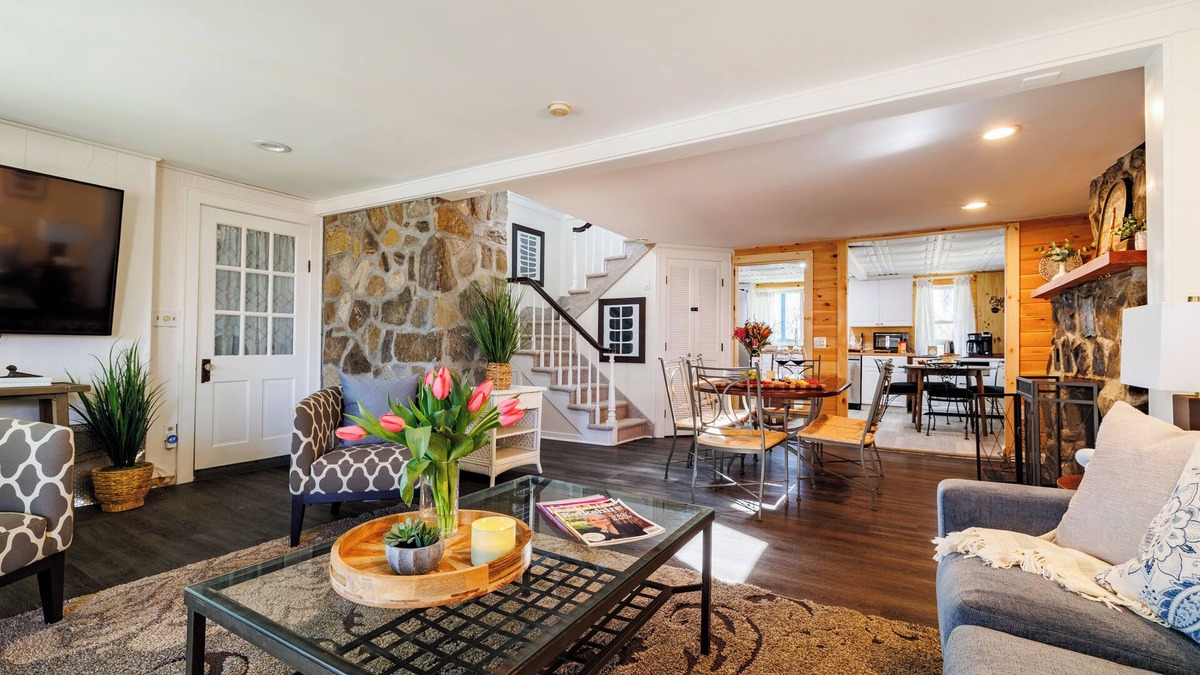 Richmond House | Friendly Richmond Cottage with Private Yard
