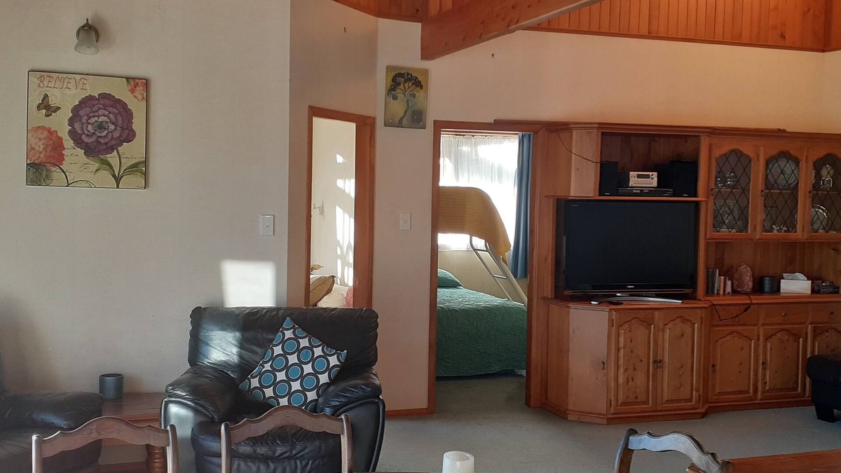 Raukawa House | Friendly Rural Retreat