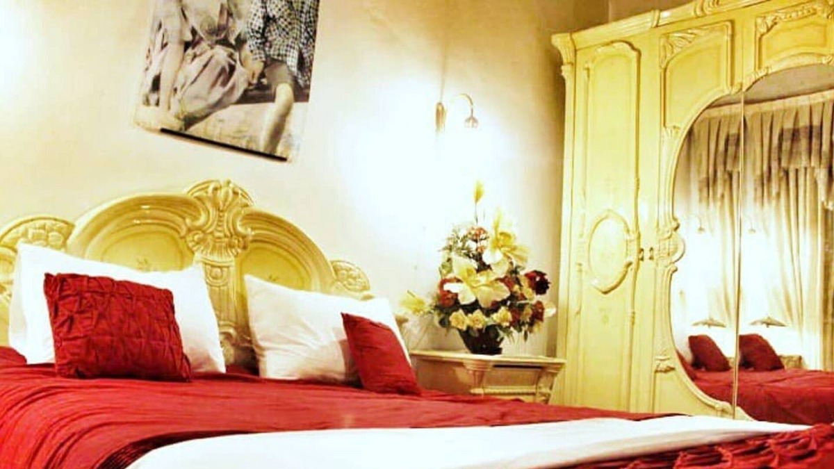 Hebron House | Friends Hostel.Area B