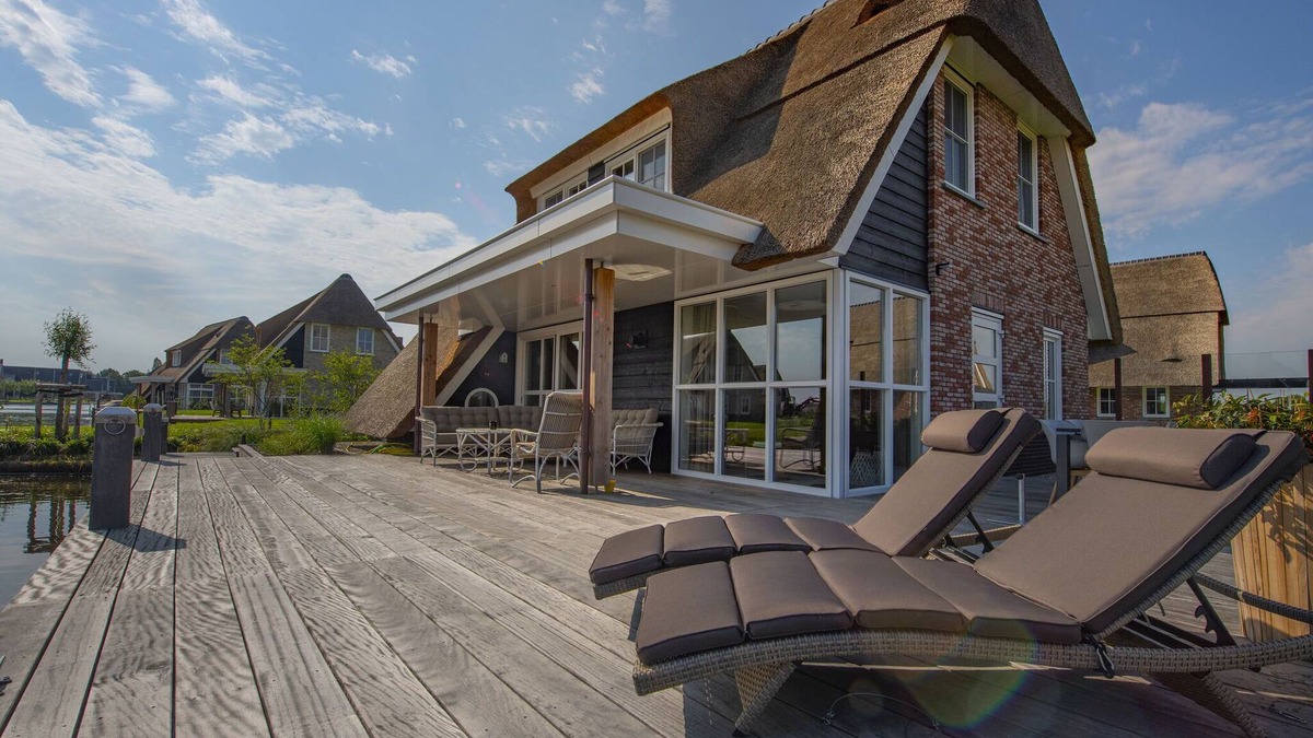 Delfstrahuizen Villa | Friesland Villa w/Sauna