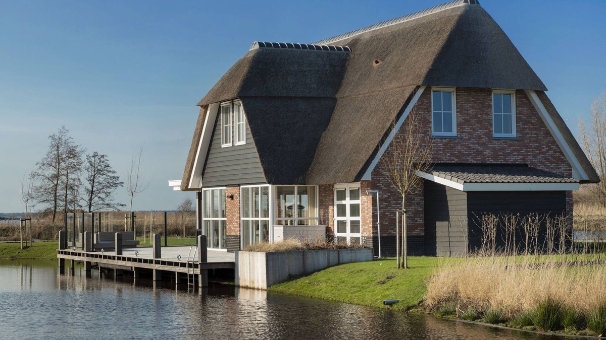 Delfstrahuizen Villa | Friesland Villa with Fireplace