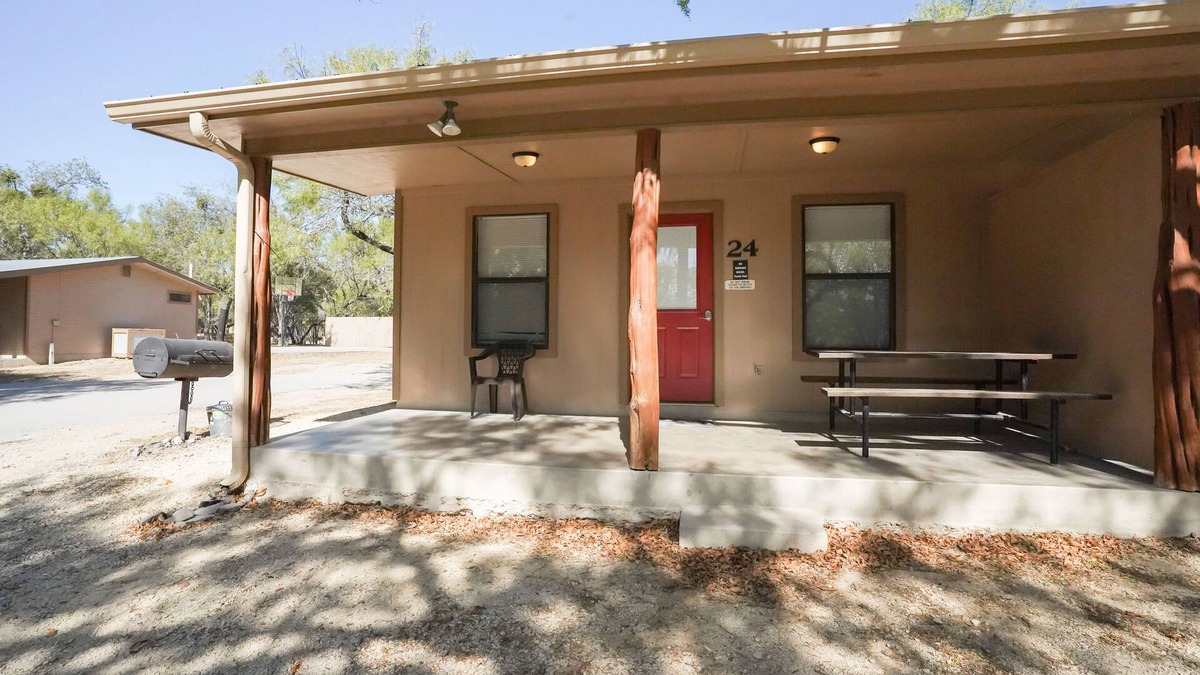 Sabinal Cabin | Frio Country Resort - Within walking distance to the Frio River!
