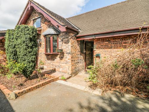 Biddulph House | Frog Meadow Barn