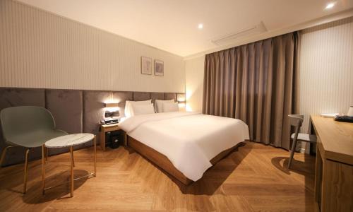 Masan Hotel | From H Lazy Heaven