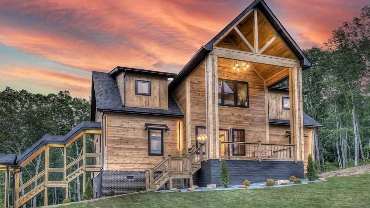 Talking Rock Cabin | From Salt Life to Mountain Life - Mountain Views | Pet Friendly | Hot Tub | Game Room