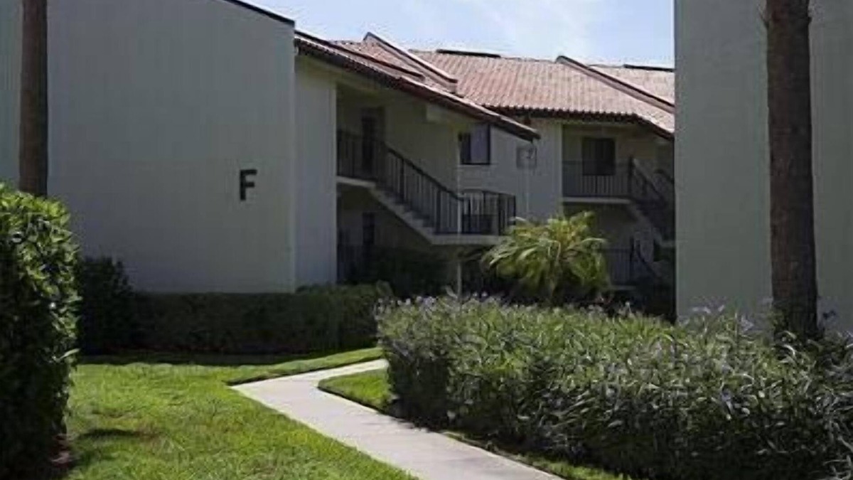 Tierra Verde Condo | From serene morning sunrises to exciting nearby attractions, Immerse yourself