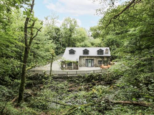 Dolgellau House | Frongoch Old Power House