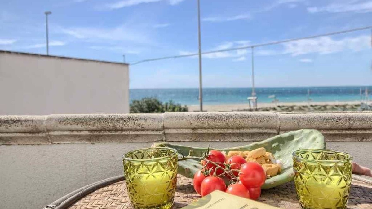 Torre Mozza House | Front Beach Torre Mozza