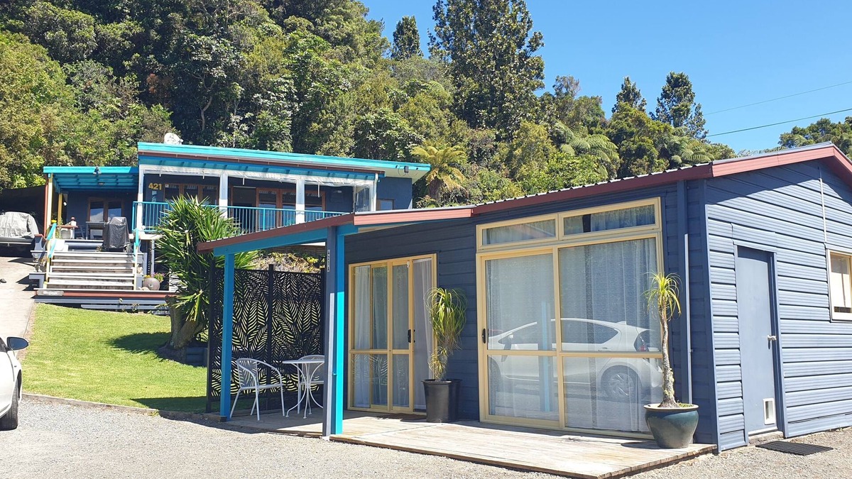 Rotoma Cottage | Front Cottage by Lakeside